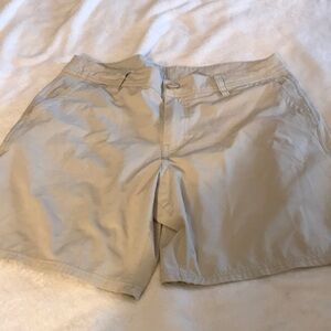 Huk Casual Fishing Shorts Men’s 32 Read